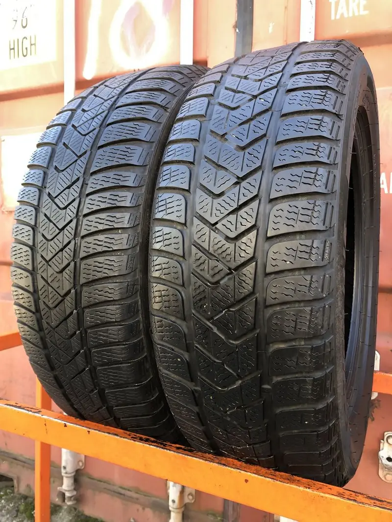 Пара б/у шин 205/60 R16 Pirelli Winter Sottozero 3
