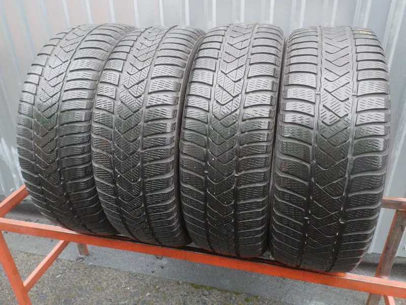 Комплект б/у шин 205/60 R16 Pirelli Winter Sottozero 3