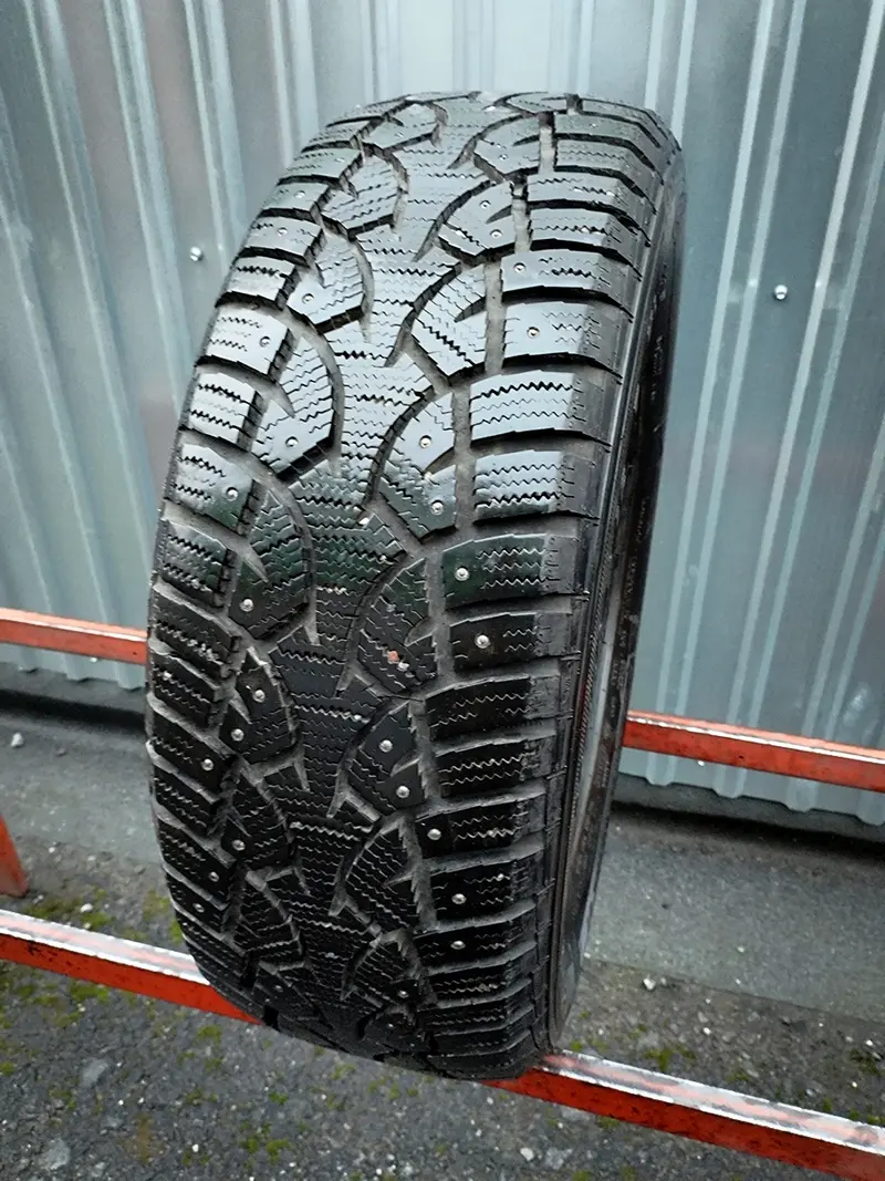 Б/у шина 205/60 R16 PointS Winterstar ST