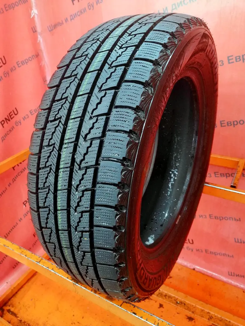 Б/у шина 205/60 R16 Roadstone Winguard Ice, фото 1