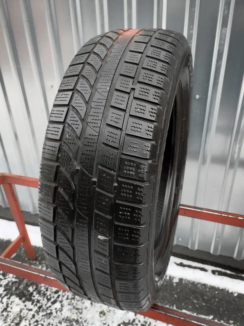 Б/у шина 205/60 R16 Toyo Snowprox S942
