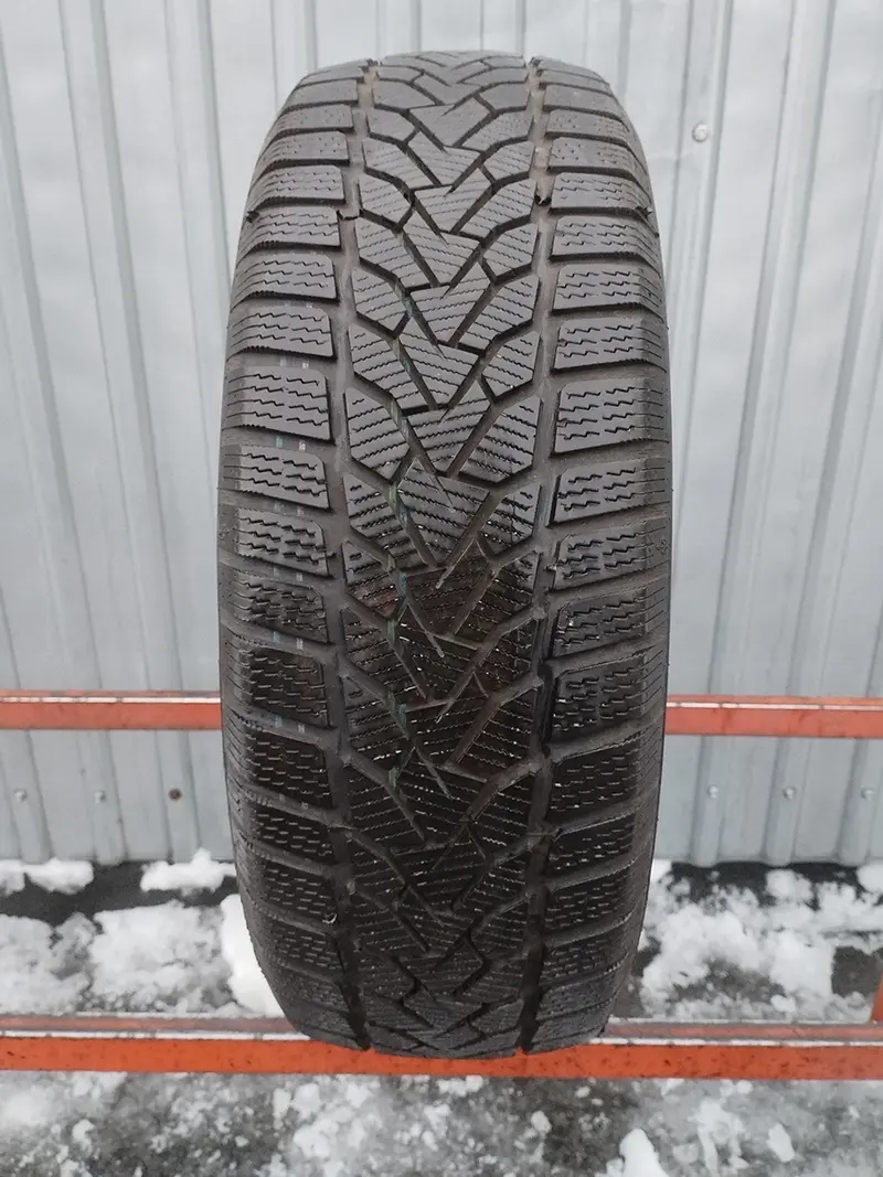 Б/у шина 205/60 R16 Uniroyal WinterExpert