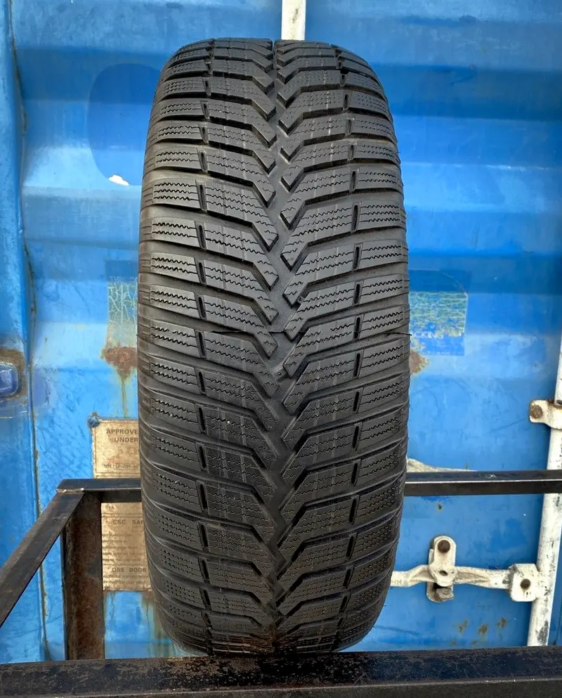 Б/у шина 205/60 R16 Vredestein Snowtrac 3