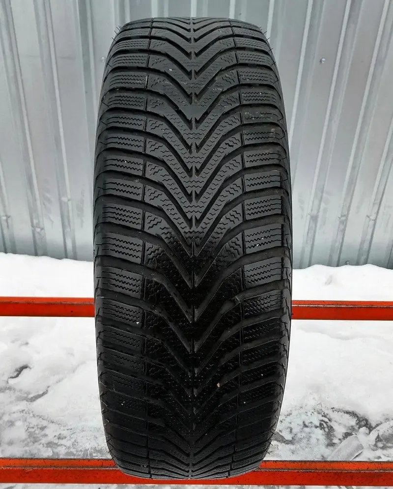 Б/у шина 205/60 R16 Vredestein Snowtrac 5