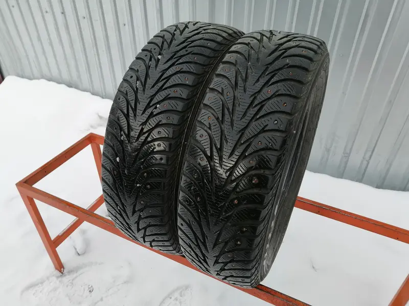 Пара б/у шин 205/60 R16 Yokohama Ice Guard IG35