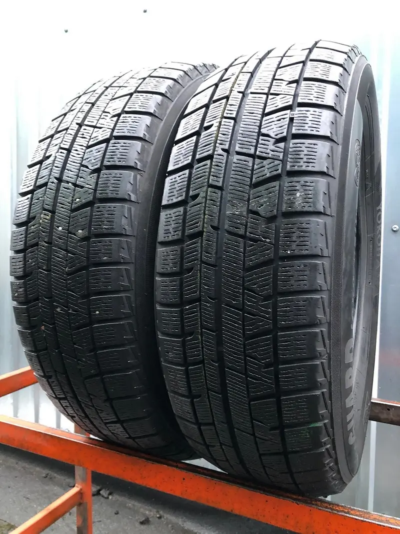 Пара б/у шин 205/60 R16 Yokohama Ice Guard IG50 Plus