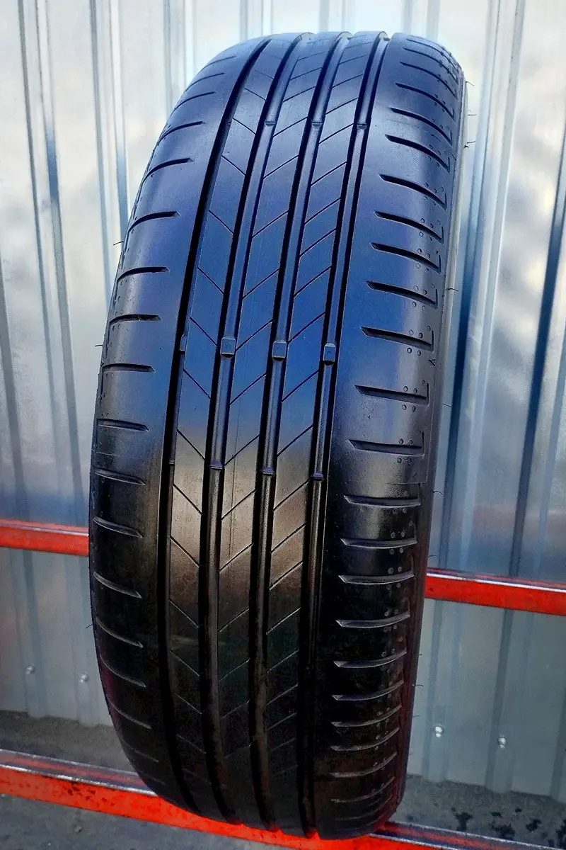 Б/у шина 205/60 R17 Bridgestone Turanza T005, фото 1