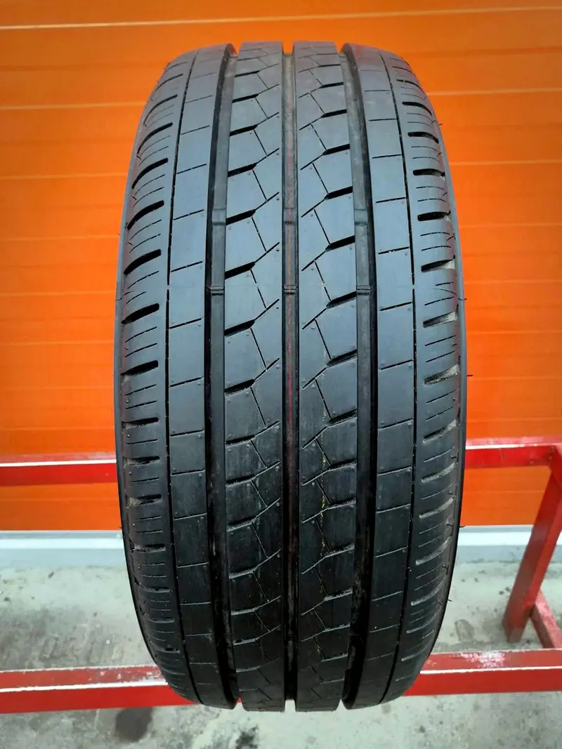 Б/у шина 205/65 R15C Bridgestone Duravis R410