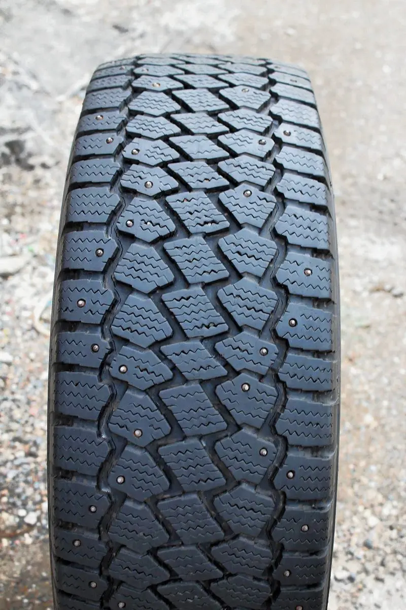 Б/у шина 205/65 R15C Continental VancoViking