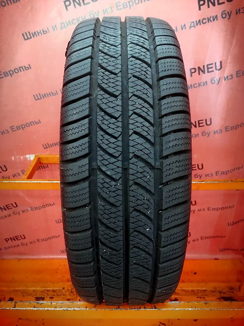 Б/у шина 205/65 R15C Continental VancoWinter 2
