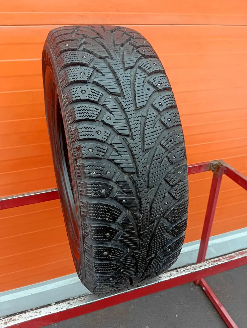 Б/у шина 205/65 R15 Hankook Winter I PIKE W409
