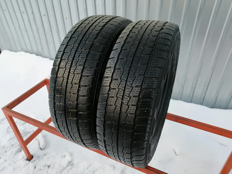 Пара б/у шин 205/65 R15C Hankook Winter RW06