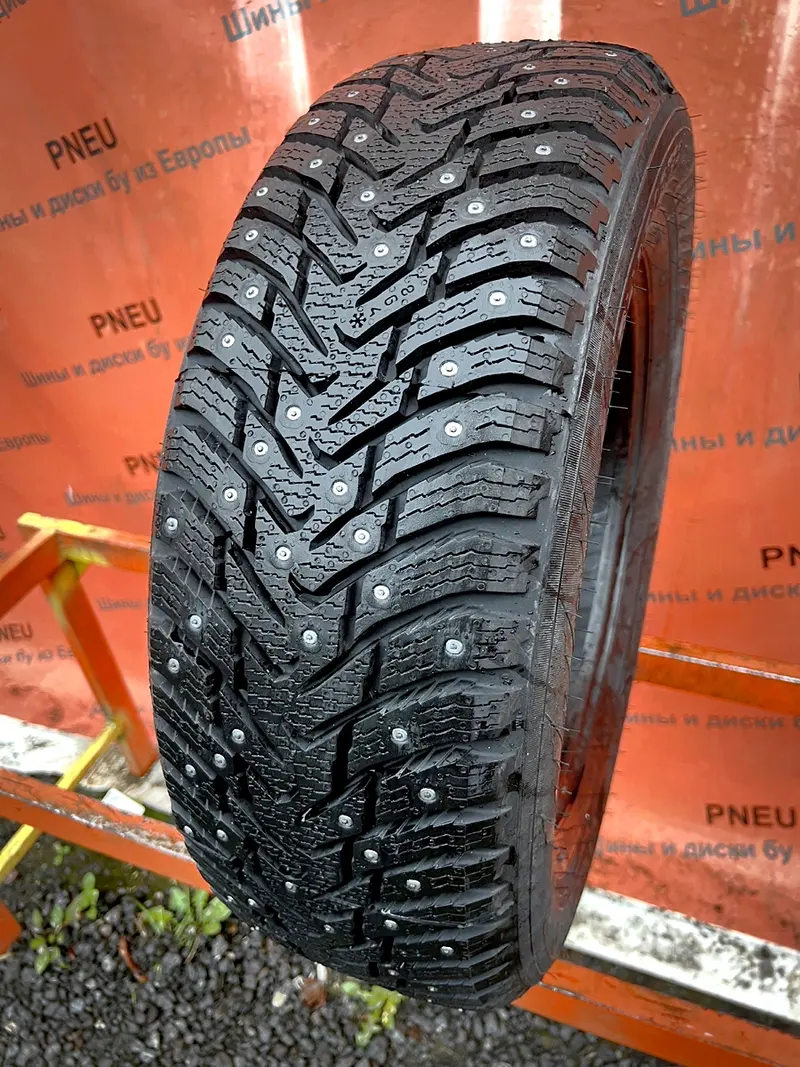 Новая шина 205/65 R15 Ikon Tyres Character Ice 8