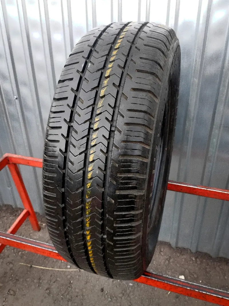 Б/у шина 205/65 R15C Michelin Agilis 51