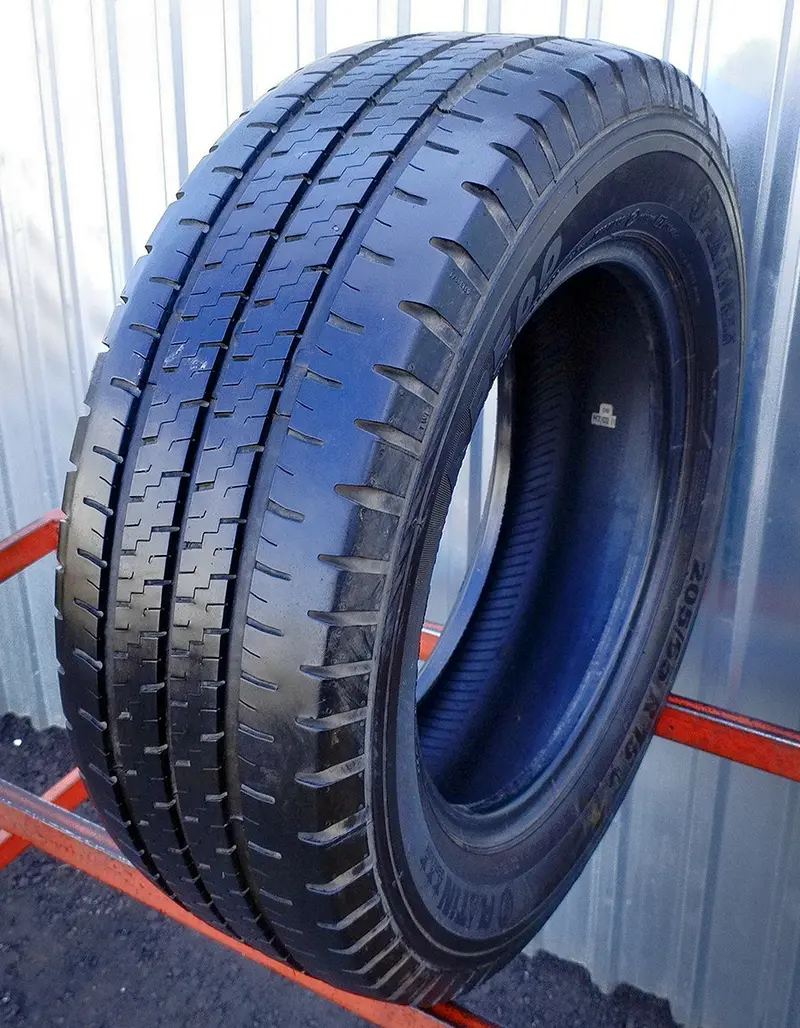 Б/у шина 205/65 R15C Platin RP 500