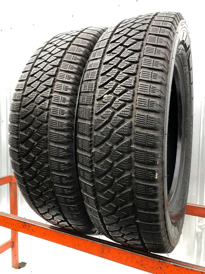 Пара б/у шин 205/65 R16C Bridgestone Blizzak W810