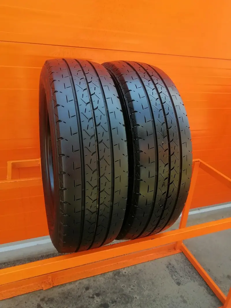 Пара б/у шин 205/65 R16C Bridgestone Duravis R660eco