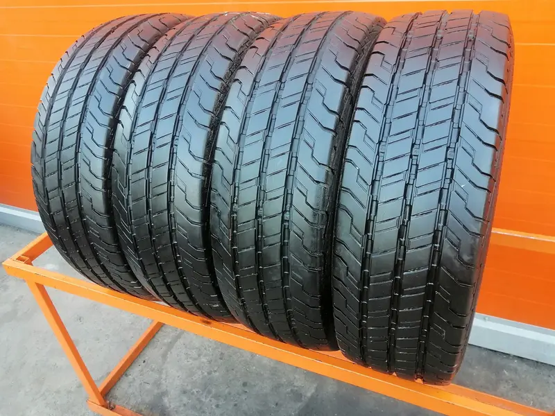 Комплект б/у шин 205/65 R16C Continental ContiVanContact 100