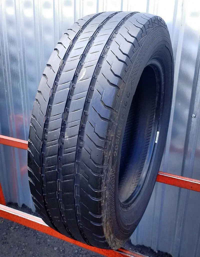 Б/у шина 205/65 R16C Continental ContiVanContact 100