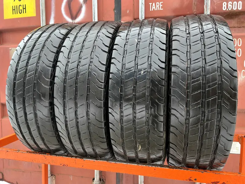 Комплект б/у шин 205/65 R16C Continental ContiVanContact 100