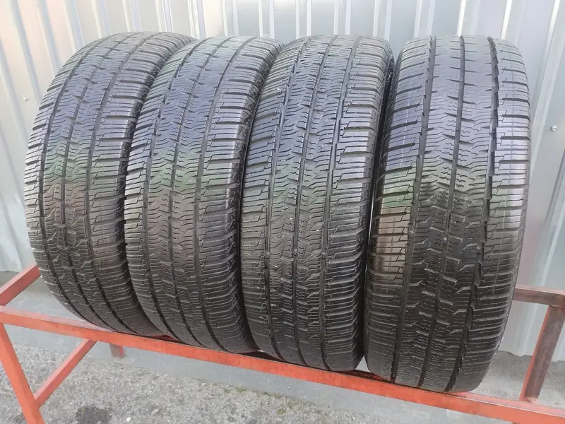 Комплект б/у шин 205/65 R16C Continental VanContact 4Season