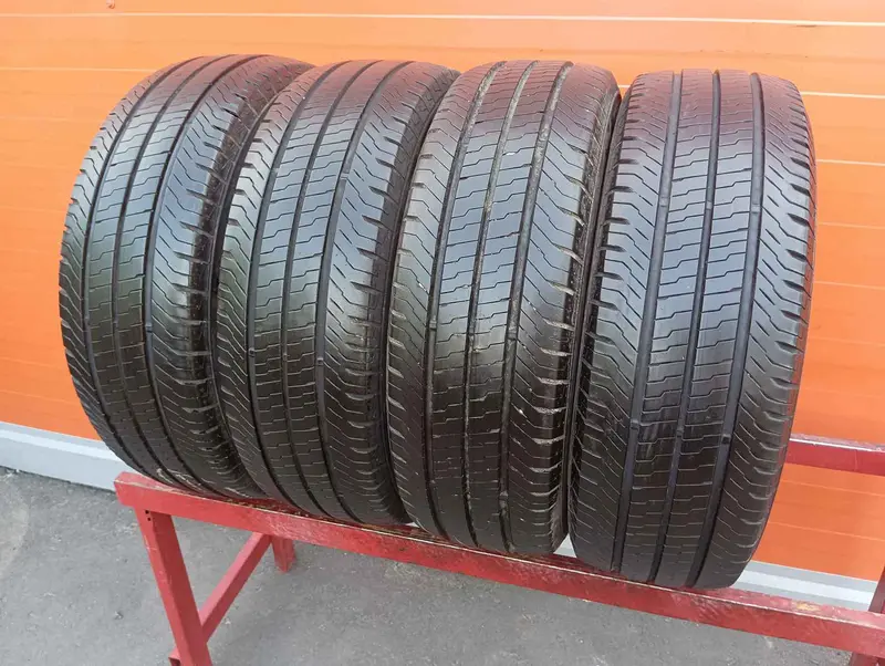 Комплект б/у шин 205/65 R16C Continental VanContact Eco