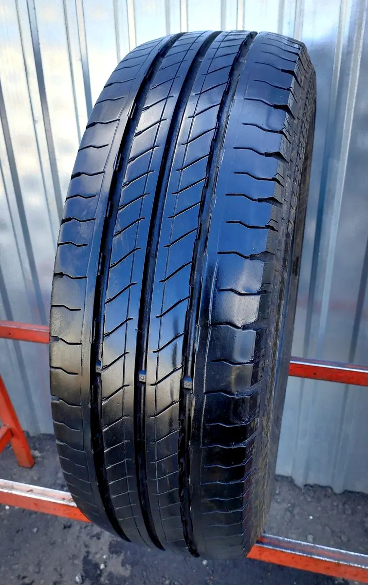 Б/у шина 205/65 R16C Continental VanContact Ultra