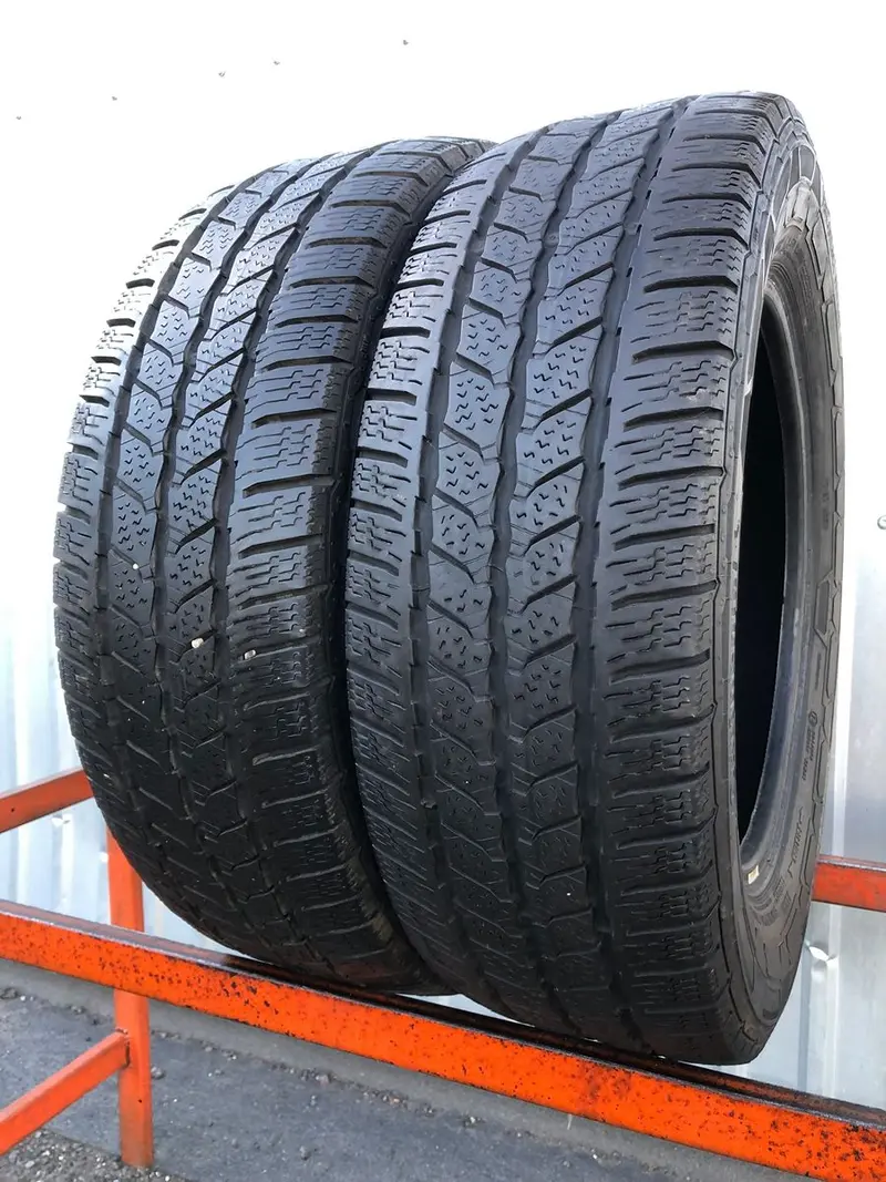 Пара б/у шин 205/65 R16C Continental VanContact Winter