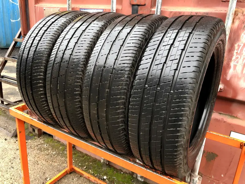 Комплект б/у шин 205/65 R16C Continental Vanco-2