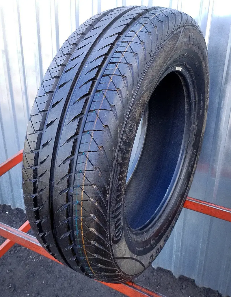 Б/у шина 205/65 R16C Continental VancoContact2