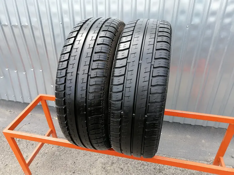 Пара б/у шин 205/65 R16C Continental VancoContact
