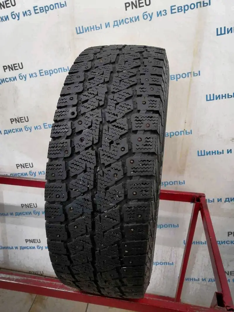 Б/у шина 205/65 R16C Continental VancoIceContact