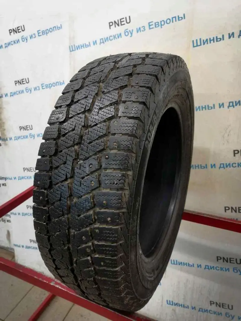 Б/у шина 205/65 R16C Continental VancoIceContact