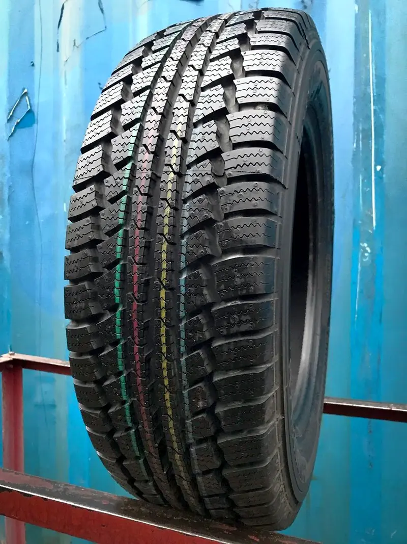 Б/у шина 205/65 R16C Continental VancoWinter