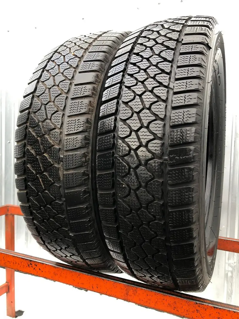 Пара б/у шин 205/65 R16C Dayton Van Winter