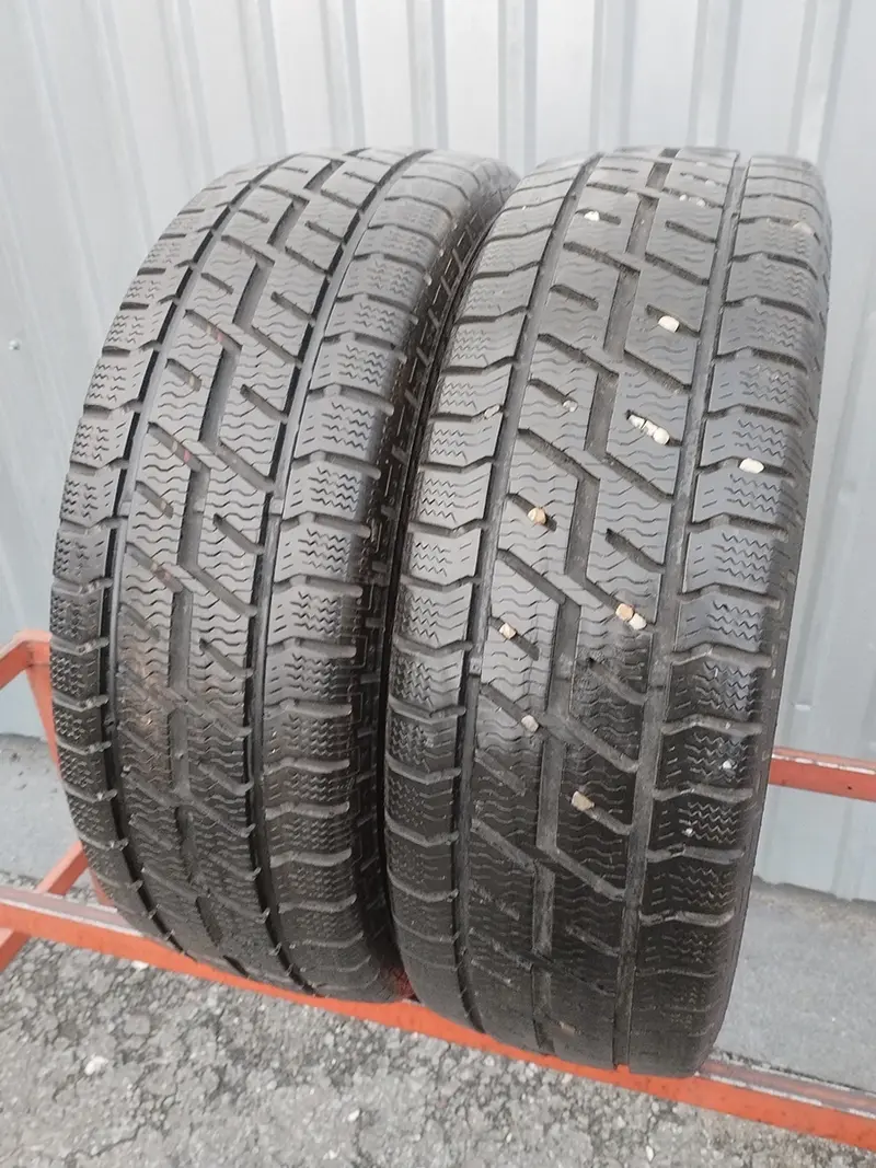 Пара б/у шин 205/65 R16C Gislaved Euro Frost VAN