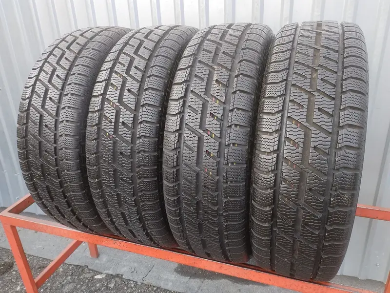 Комплект б/у шин 205/65 R16C Gislaved Euro Frost VAN