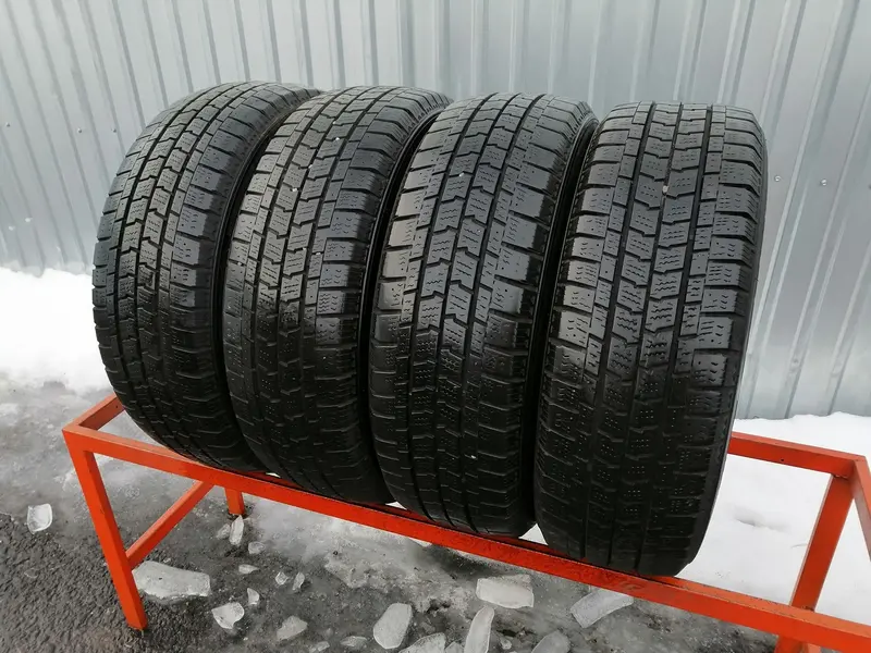 Комплект б/у шин 205/65 R16C Goodyear Cargo Ultra Grip 2