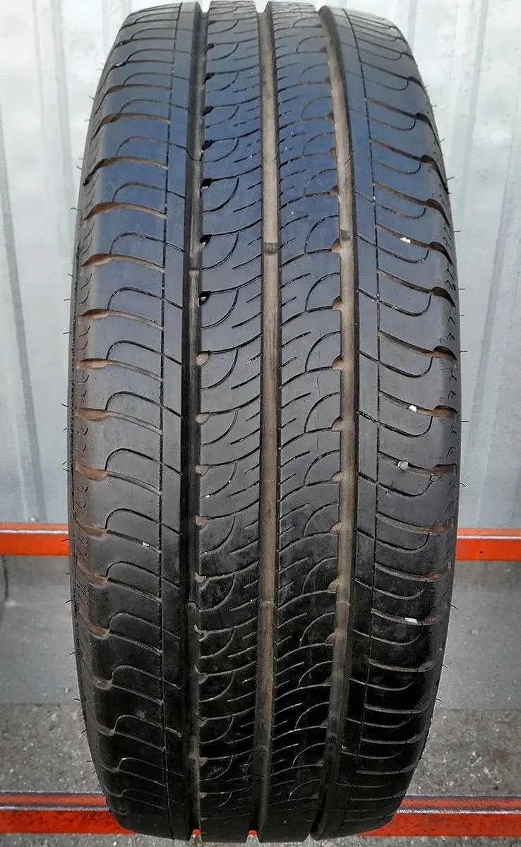 Б/у шина 205/65 R16C Goodyear EfficientGrip Cargo 2