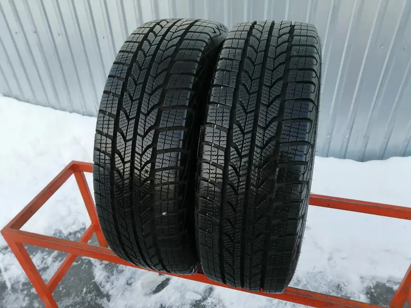 Пара б/у шин 205/65 R16C Goodyear UltraGrip Cargo