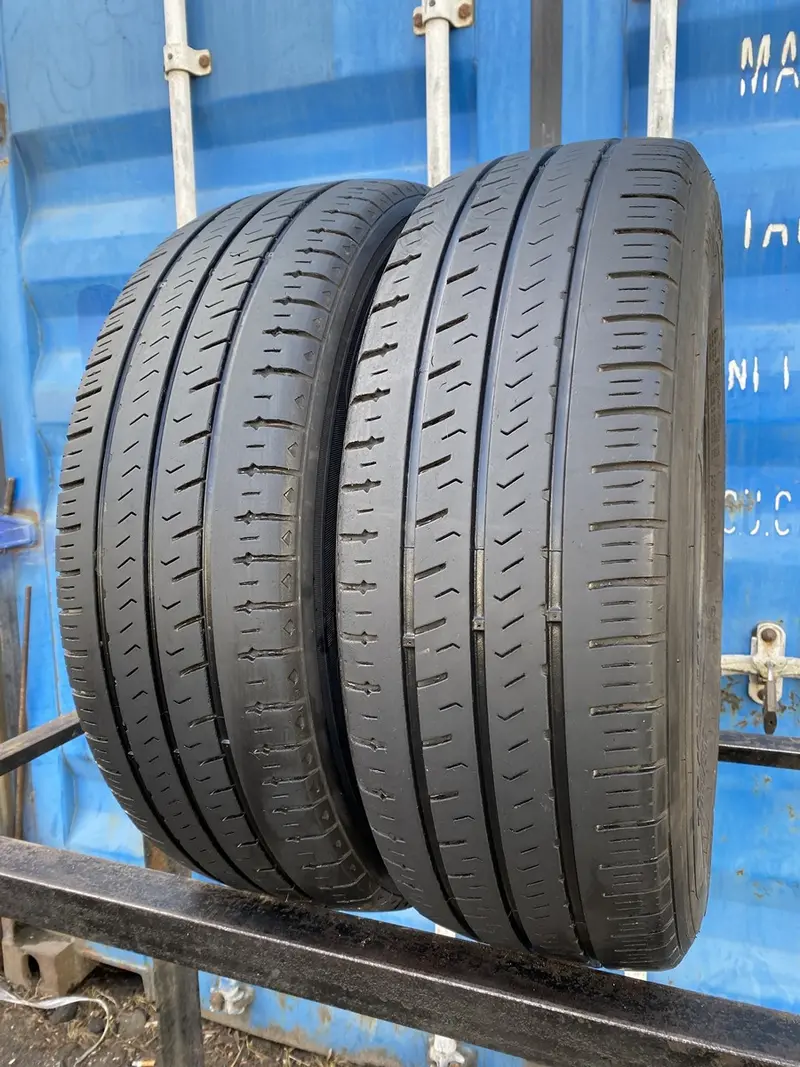 Пара б/у шин 205/65 R16C Hankook Radial RA28