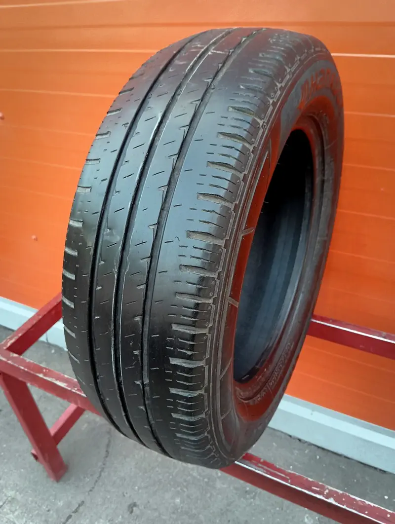 Б/у шина 205/65 R16C Hankook Vantra LT RA18