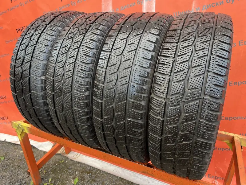 Комплект б/у шин 205/65 R16C Hankook Winter i Cept LV RW12