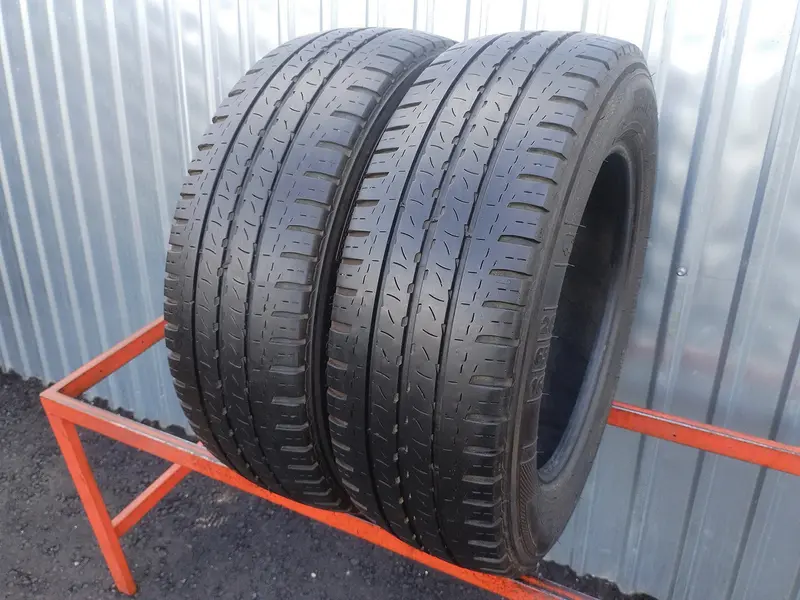 Пара б/у шин 205/65 R16C Kleber Transpro