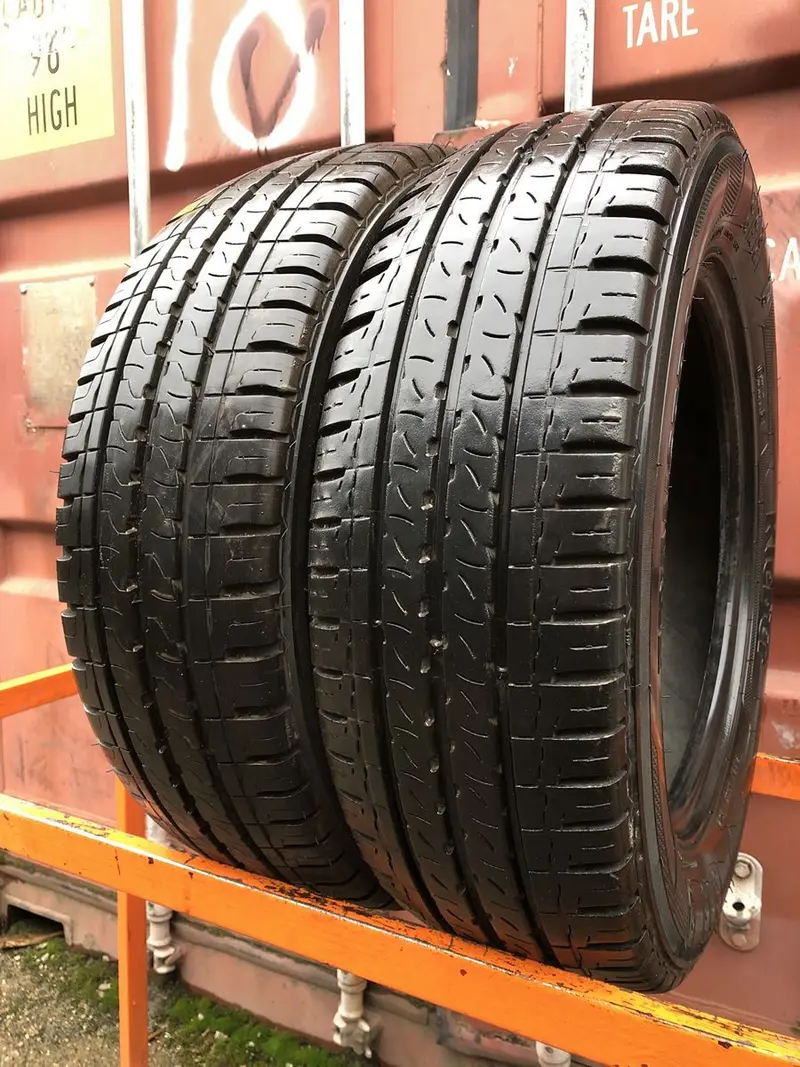 Пара б/у шин 205/65 R16C Kleber Transpro