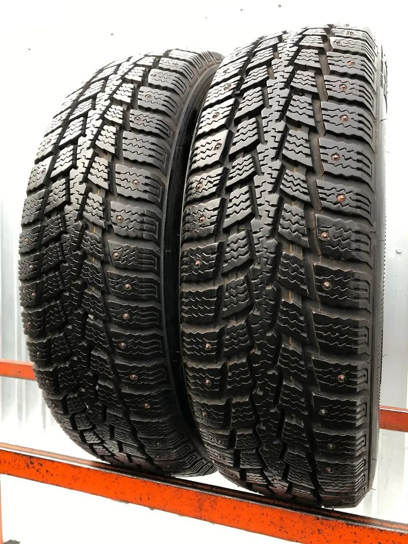 Пара б/у шин 205/65 R16C Kumho Power Grip KC11