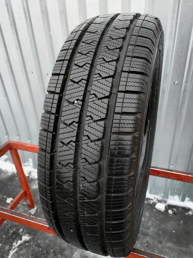 Б/у шина 205/65 R16C Matador MPS 520 Nordicca Van M+S