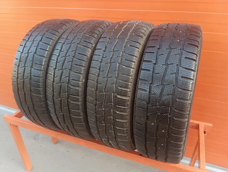 Комплект б/у шин 205/65 R16C Michelin Agilis Alpin