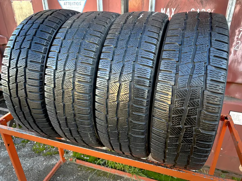 Комплект б/у шин 205/65 R16C Michelin Agilis Alpin