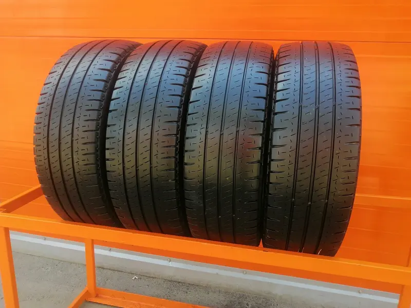 Комплект б/у шин 205/65 R16C Michelin Agilis